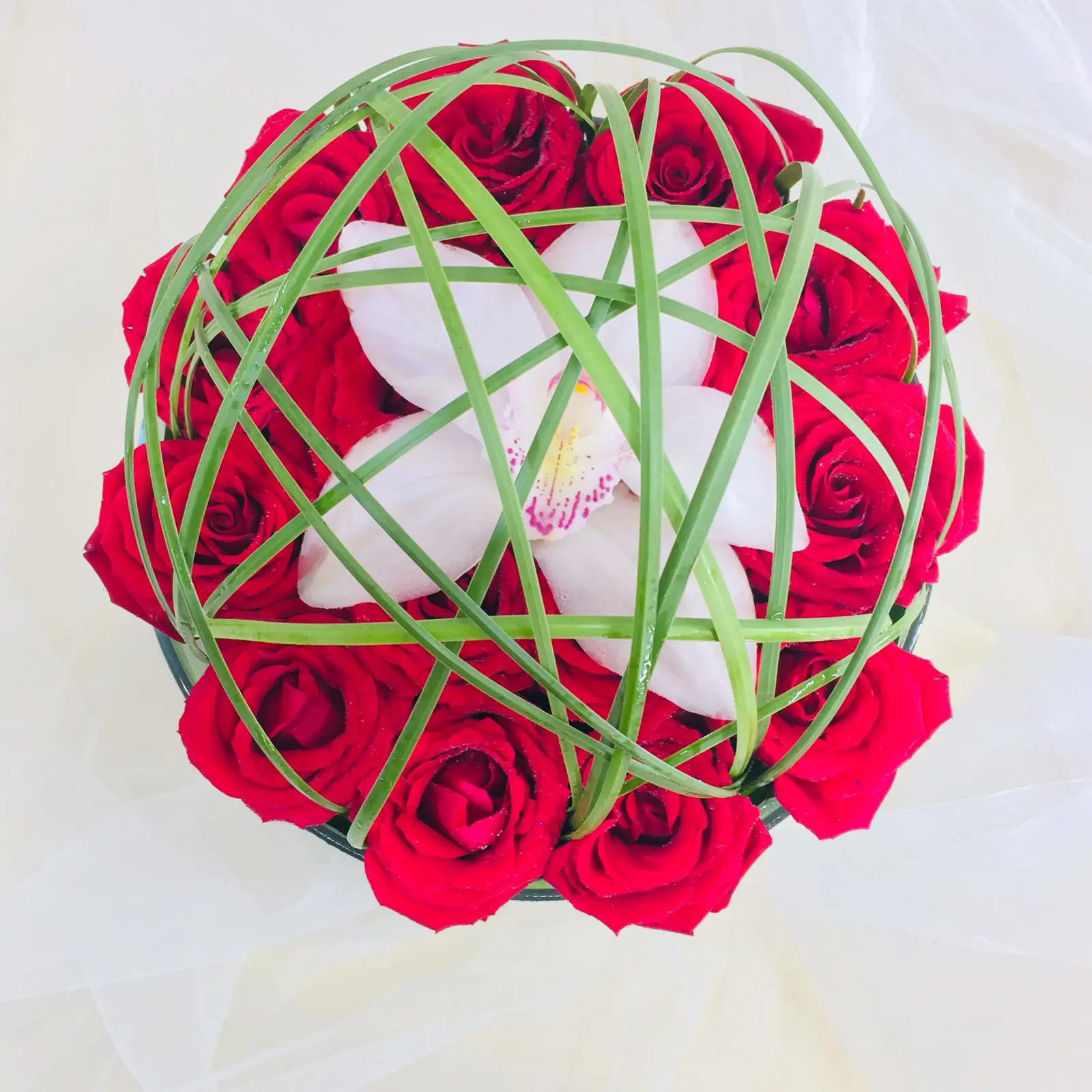 أجمل تشكيلة هدايا تخرج للبنات من الجامعة تاج من الورود