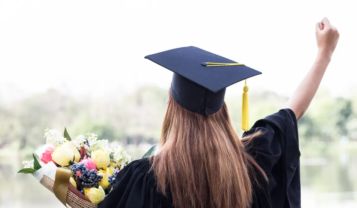 أجمل تشكيلة هدايا تخرج للبنات من الجامعة | 2023