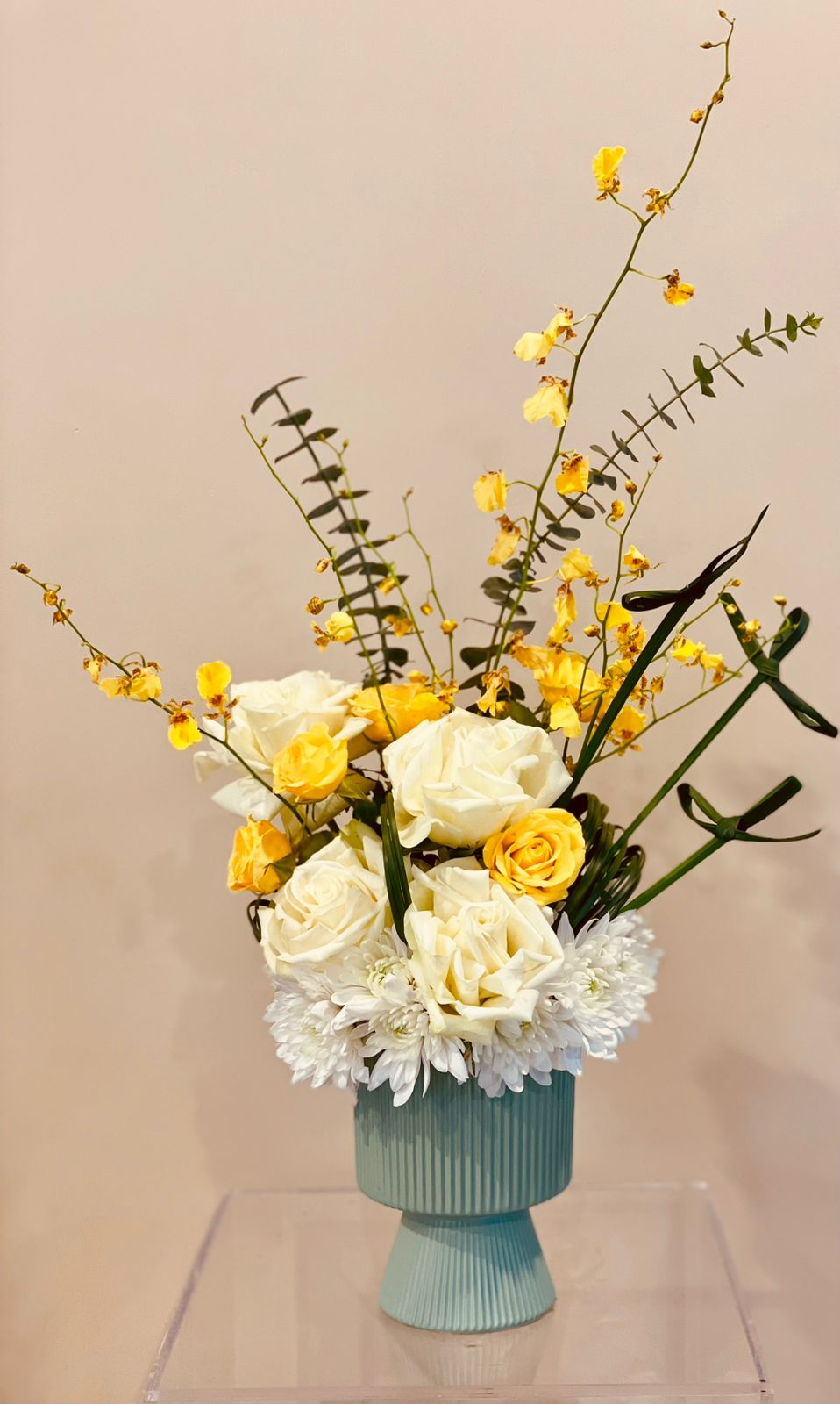 vase arrangement